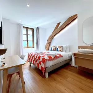 https://rhodania-boutique.genevahotels4all.com