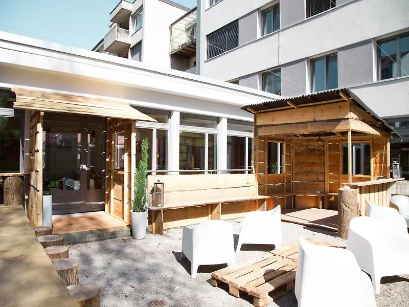Hotel By Hyve Basel 2*,